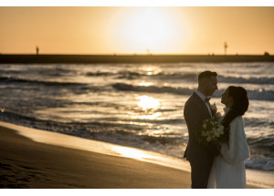 vestuves prie jūros