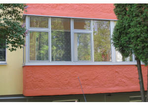  Balkonų įstiklinimas varstomais langais iš aliuminio profilių